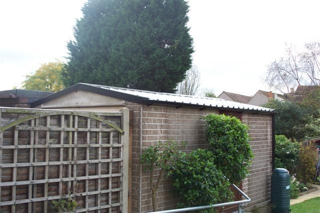 Garage Roof In Romford