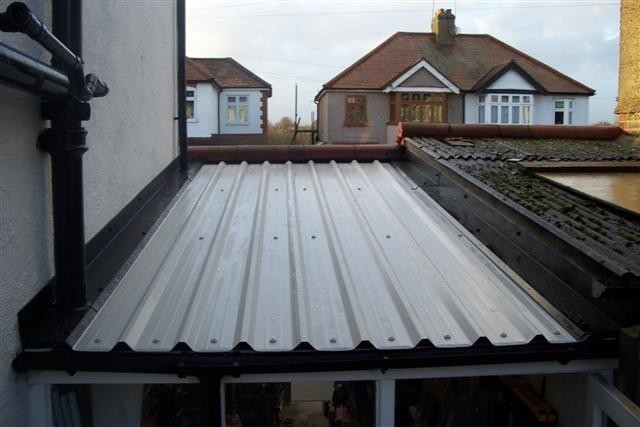Garage Roof In Romford